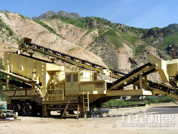 移動(dòng)式破碎站工作現(xiàn)場 移動(dòng)式破碎站工作現(xiàn)場