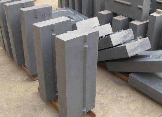 石頭制砂機(jī)板錘圖片 石頭制砂機(jī)板錘圖片