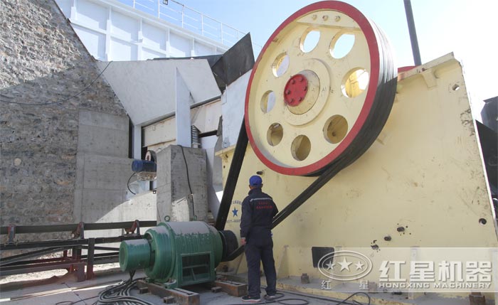 顎式破碎機(jī) 顎式破碎機(jī)