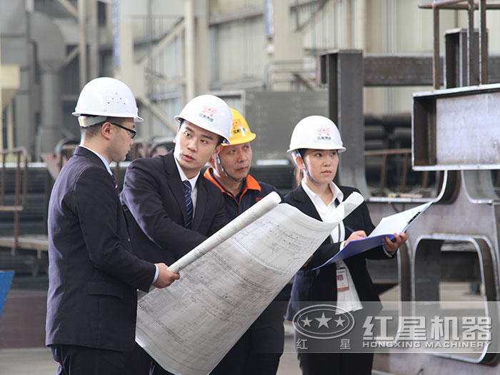 移動(dòng)破碎站技術(shù)不同價(jià)格大不同 移動(dòng)破碎站技術(shù)不同價(jià)格大不同