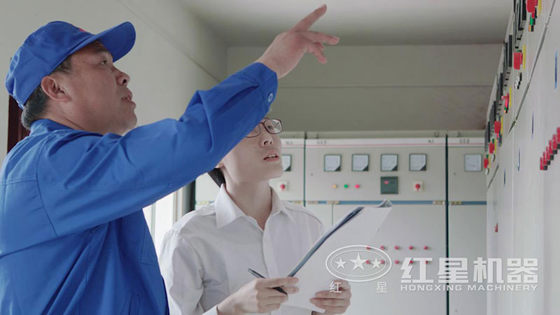 紅星技術(shù)工程師親自指導(dǎo)操作 紅星技術(shù)工程師親自指導(dǎo)操作