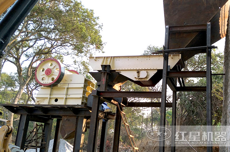 1000*1200顎式破碎機(jī)的價(jià)格是多少錢一臺(tái)？