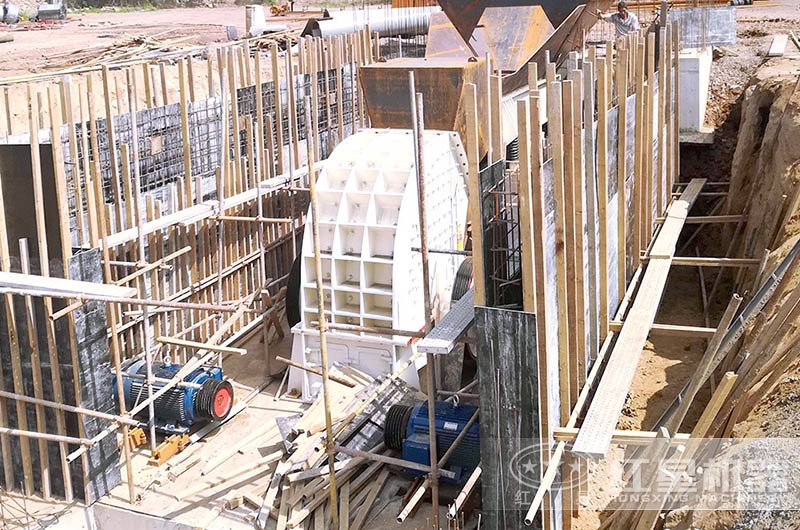 單段錘式破碎機(jī)生產(chǎn)現(xiàn)場圖 單段錘式破碎機(jī)生產(chǎn)現(xiàn)場圖